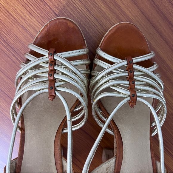 Frye Lena Strappy Cork Heeled Leather Open Toe Sandal Metallic 9 - Picture 5 of 8